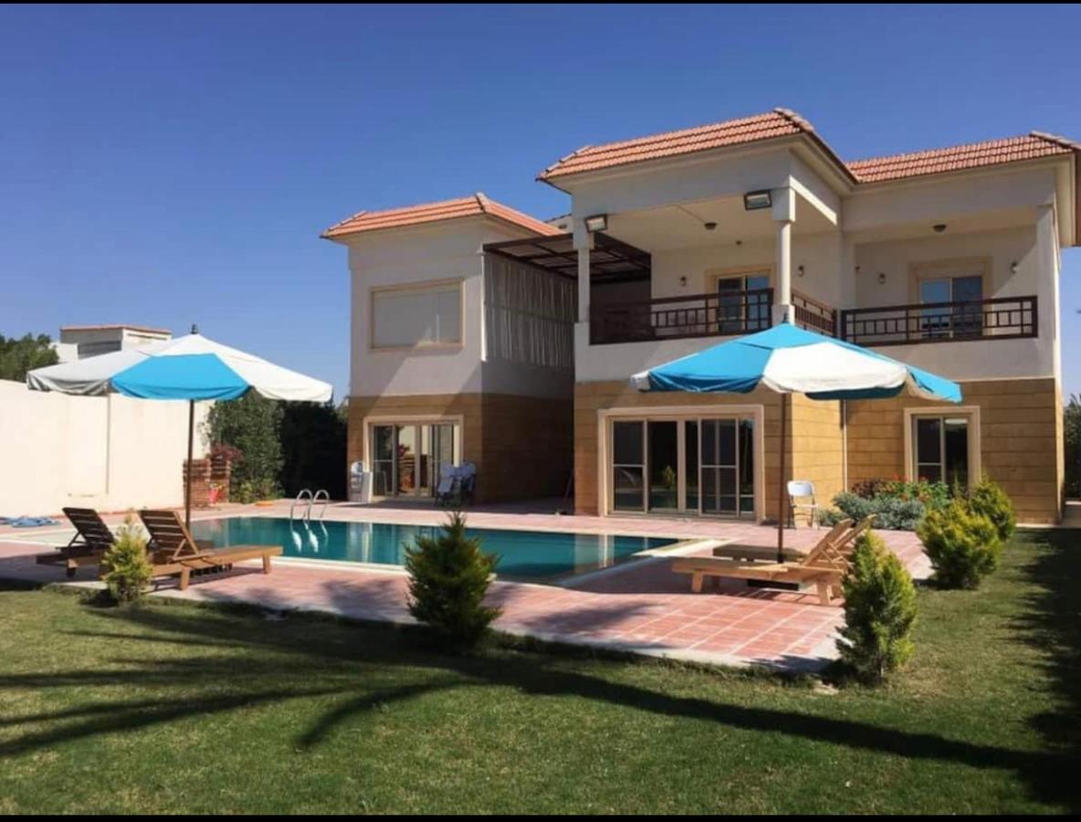 Relaxation With Private Pool Villa Alexandria